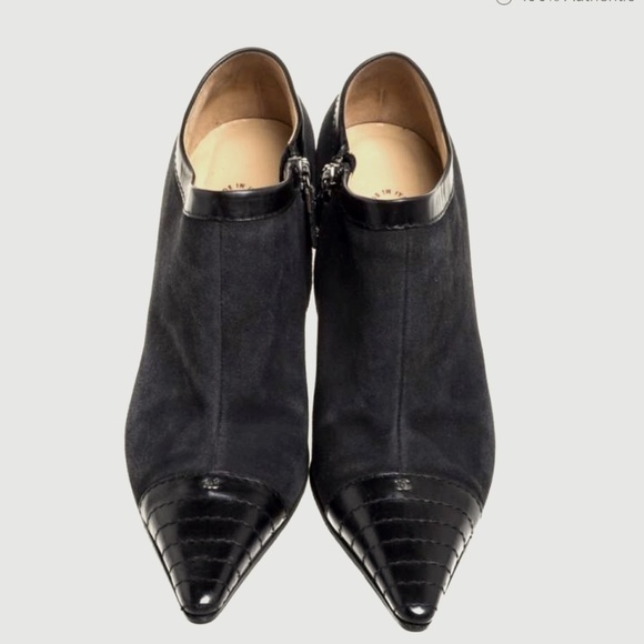 CHANEL Vintage Black Suede and Leather CC Pointed Toe Ankle Booties Sz 7 - Picture 2 of 8